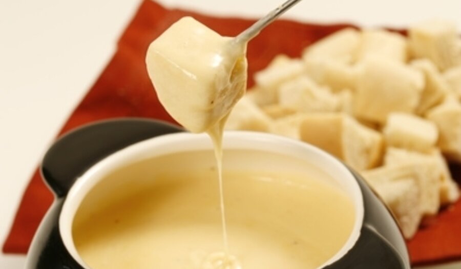Swiss cheese fondue recipe photo