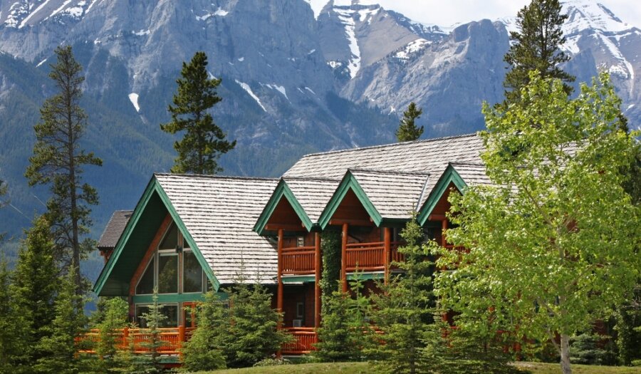 A Bear & Bison Inn located in Canmore, Alberta.