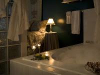 Heartwood Inn bathroom photo, Drumheller, Alberta.