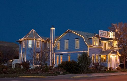 Heartwood Inn exterior photo in Drumheller, Alberta.