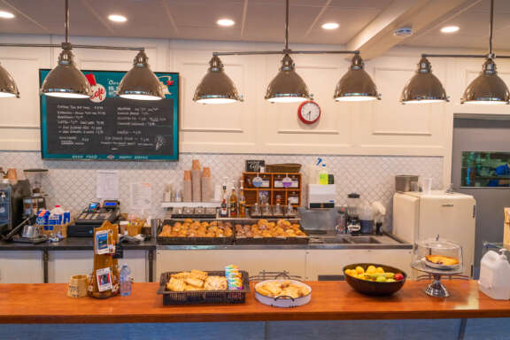 Johnston Canyon Resort Nick Fitzhardinge Low Res 45