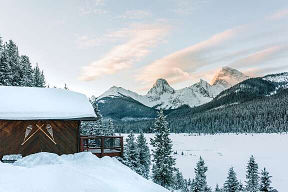 Mount Engadine Lodge perched over Moose Meadows