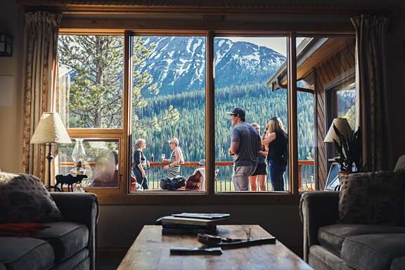 Mount Engadine Lodge perched over Moose Meadows