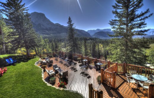 Overlander Mtn Lodge Patio