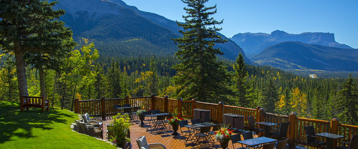 Overlander Mountain Lodge Patio