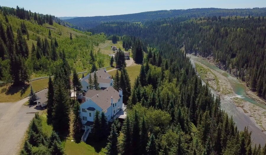Stunning landscapes and view of Ghost River, Alberta